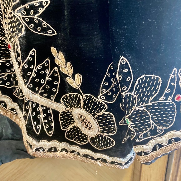 French Collezioni Velvet Embroidered Jacket - Picture 8 of 16